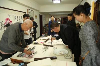 于興工作室掛牌成立 傳承發揚書法文化，開創文化藝術交流新篇章